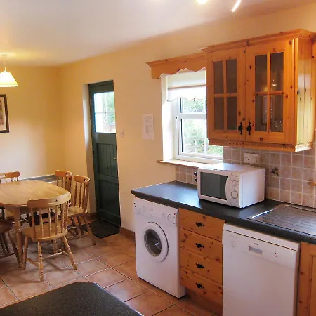 Holiday home Holiday Dalewood-1